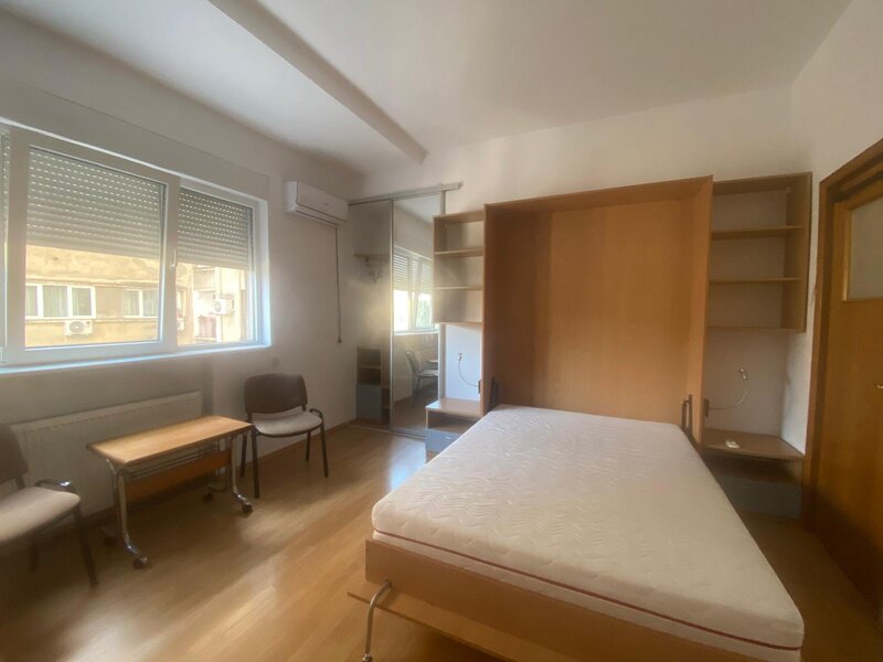 Universitate, N. Balcescu